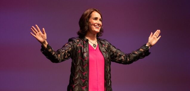 Nicole J Phillips, breast cancer survivor, keynote speaker, author, kindness crusader